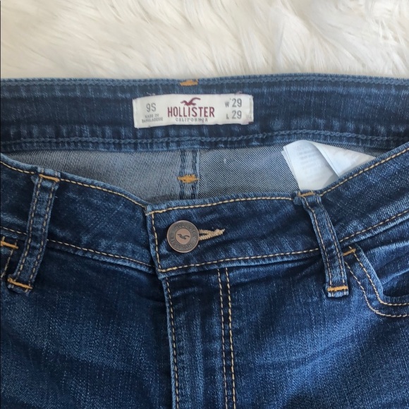 Hollister skinny jeans. - Picture 3 of 3